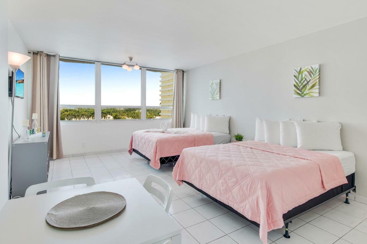 Castle Beach Suites By Vacation Media Miami Beach Exterior foto